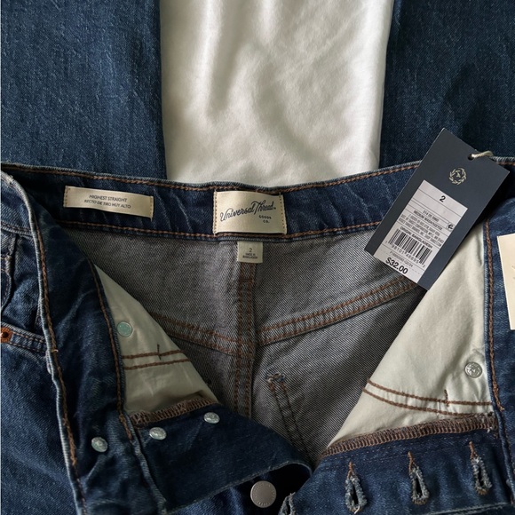 NWT Universal Thread High-rise Straight Leg Medium/Dark Blue Wash Denim Jeans - Picture 6 of 8